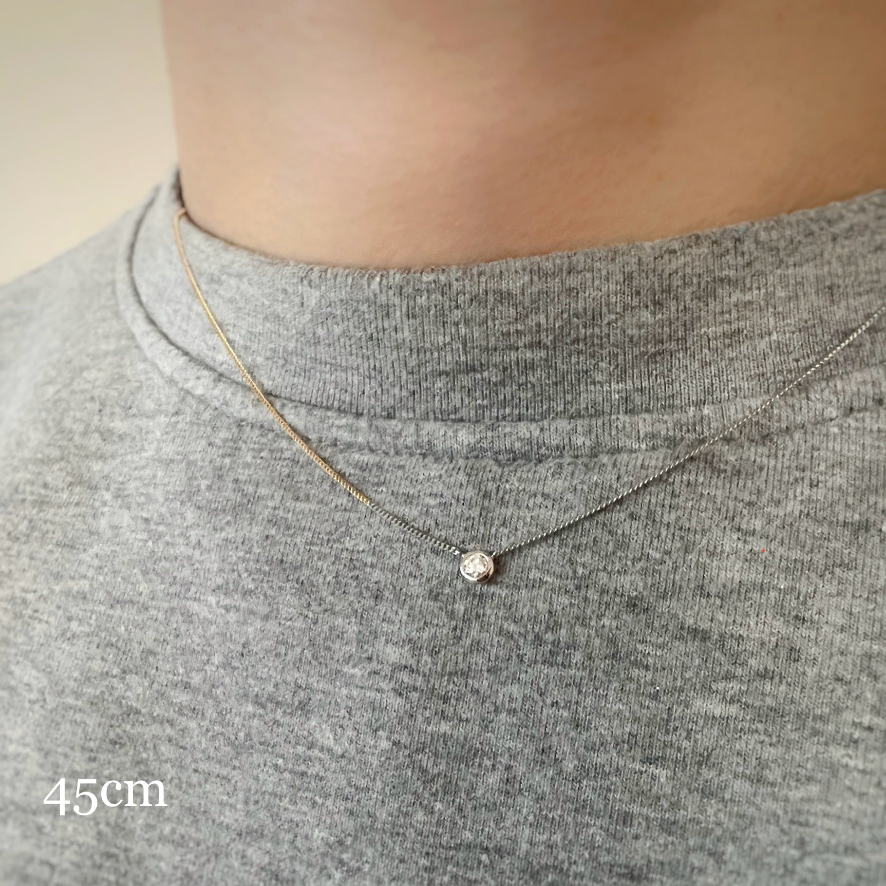 Fine Classic Cut Gold&Platinum Diamond Necklace