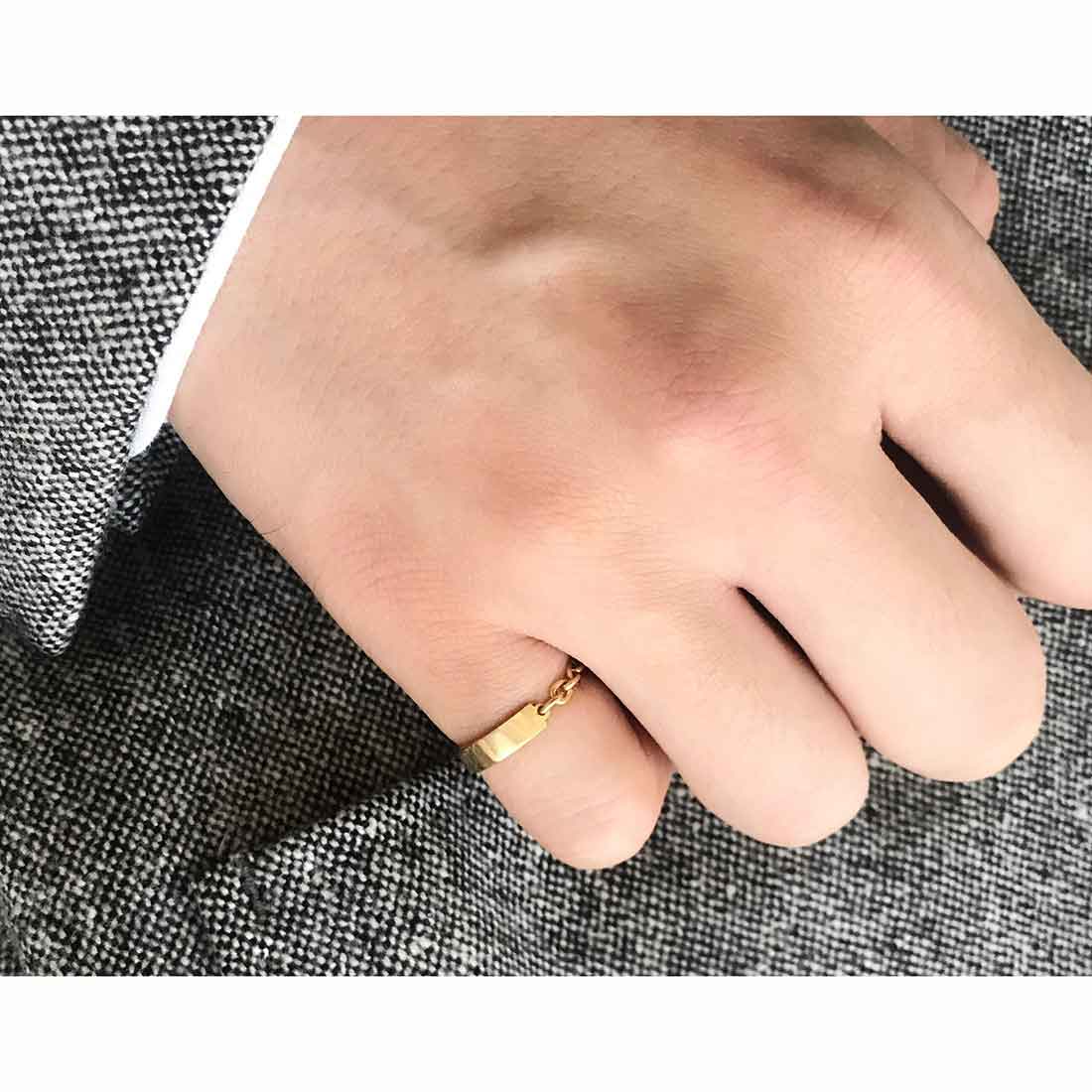 18K イエローゴールド チェーンリング 着用