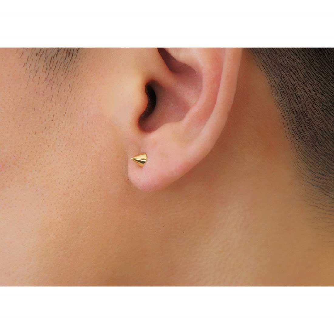 18K イエローゴールド 片耳ピアス イエローゴールド 片耳ピアス 着用