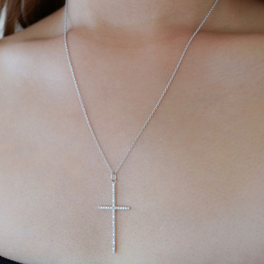 18K Diamond ダイアモンド Cross クロス Charm チャーム ホワイトゴールド 着用