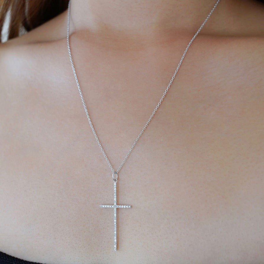 18K Diamond ダイアモンド Cross クロス Charm チャーム ホワイトゴールド 着用