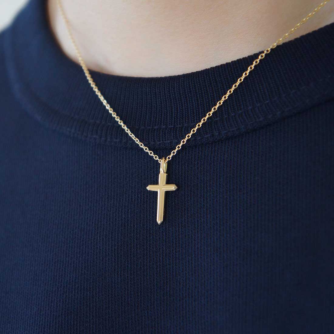 18K イエローゴールド ネックレス Necklace Crystal Cross クリスタルクロス 着用
