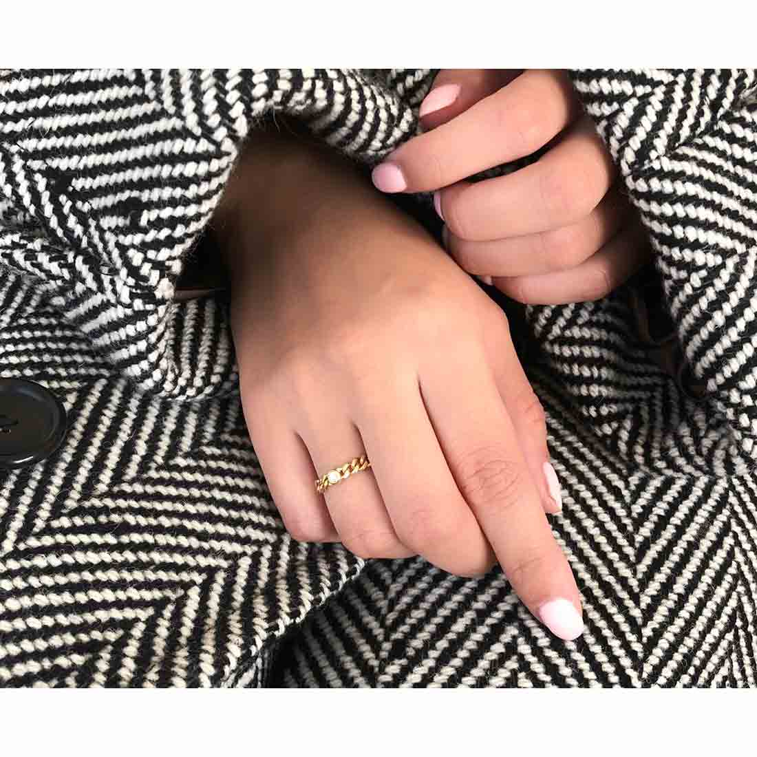 18K イエローゴールド Curb Chain カーブチェーン Ring チェーンリング diamond ダイア 着用