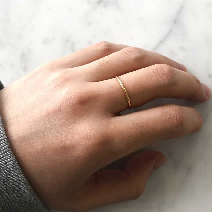 18K Stuck スタック Ring リング イエローゴールド 着用写真