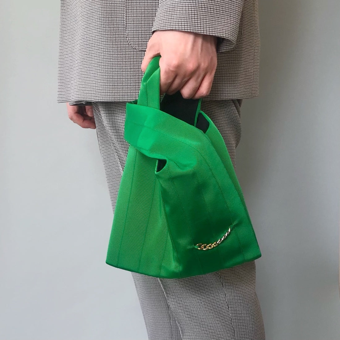 Small スモールサイズ Shopper Bag ショッパーバック グリーン GREEN  着用写真
