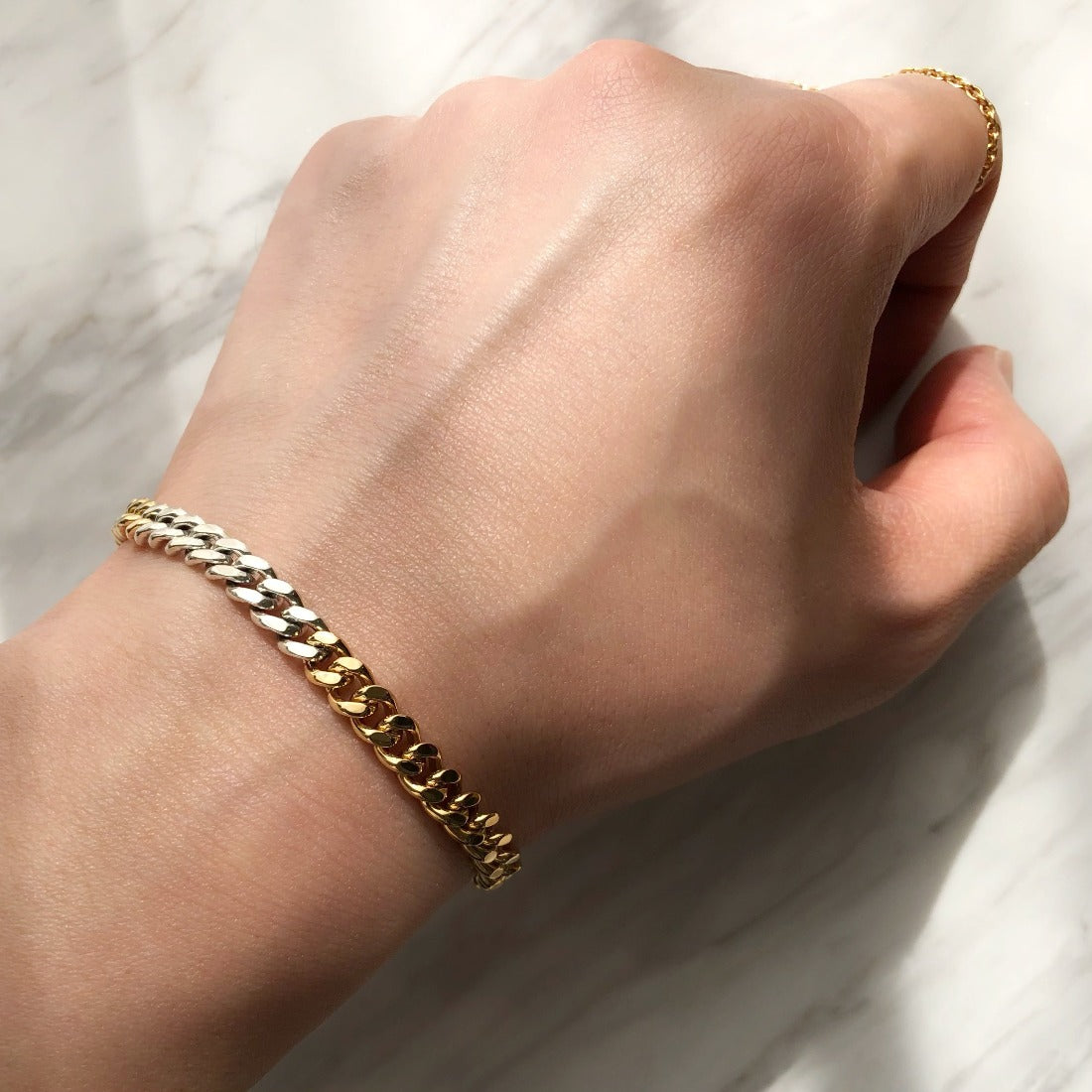 18K　Silver　Combination　コンビネーション　Curb Chain　カーブチェーン　Bracelet　ブレスレット　着用写真