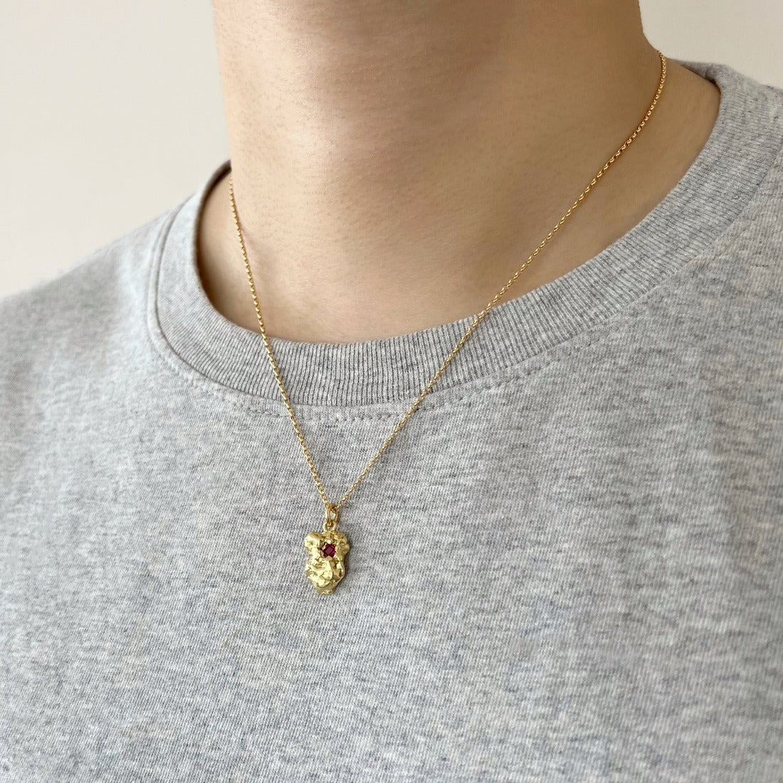 18K ネックレス ルビー Ruby Necklace 着用