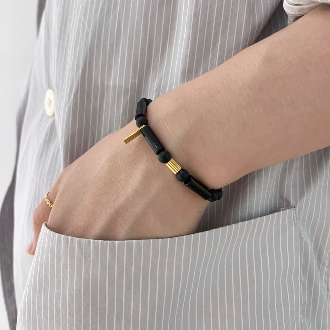 K18 Bracelet Onyx ブレスレット オニキス イエローゴールド 天然石 着用