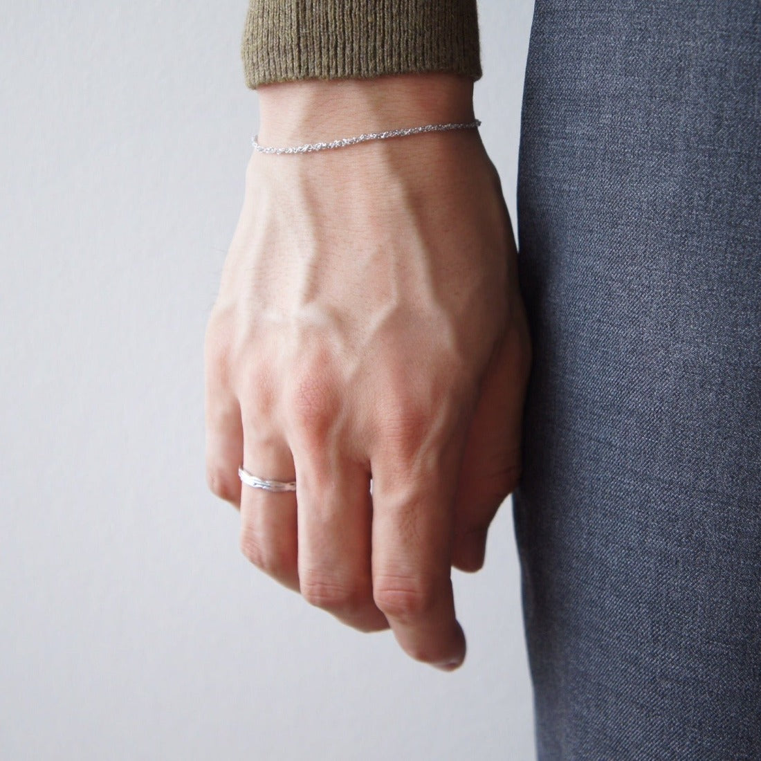 18K Ring リング 羽 フェザー ホワイトゴールド 着用