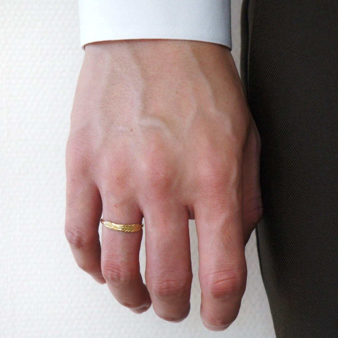 18K Ring リング Feather フェザー イエローゴールド 着用