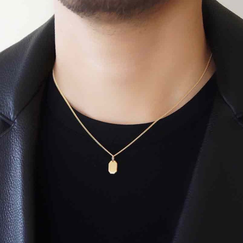 18K イエローゴールド クリスタルチャームネックレス Necklace 着用