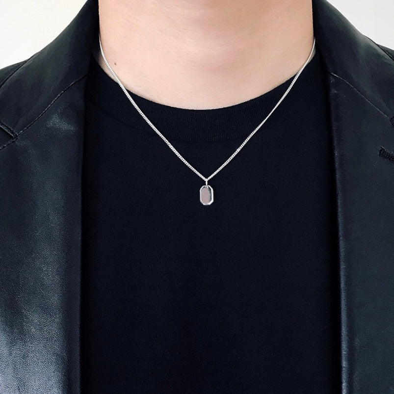 18K ホワイトゴールド クリスタルチャームネックレス Necklace 着用