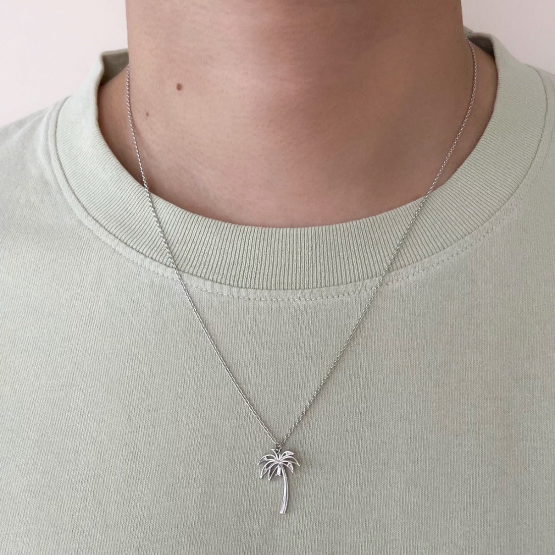 18K Palm Tree パームツリー Necklace ネックレス diamond ダイアモンド ホワイトゴールド 着用写真