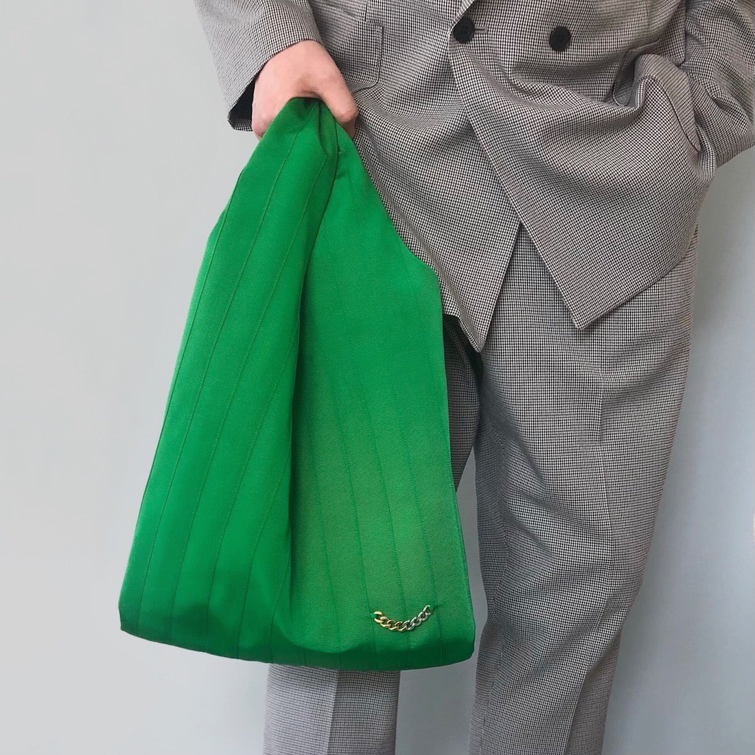 Shopper bag グログランリボン ショッパーバック ラージサイズ Green 着用