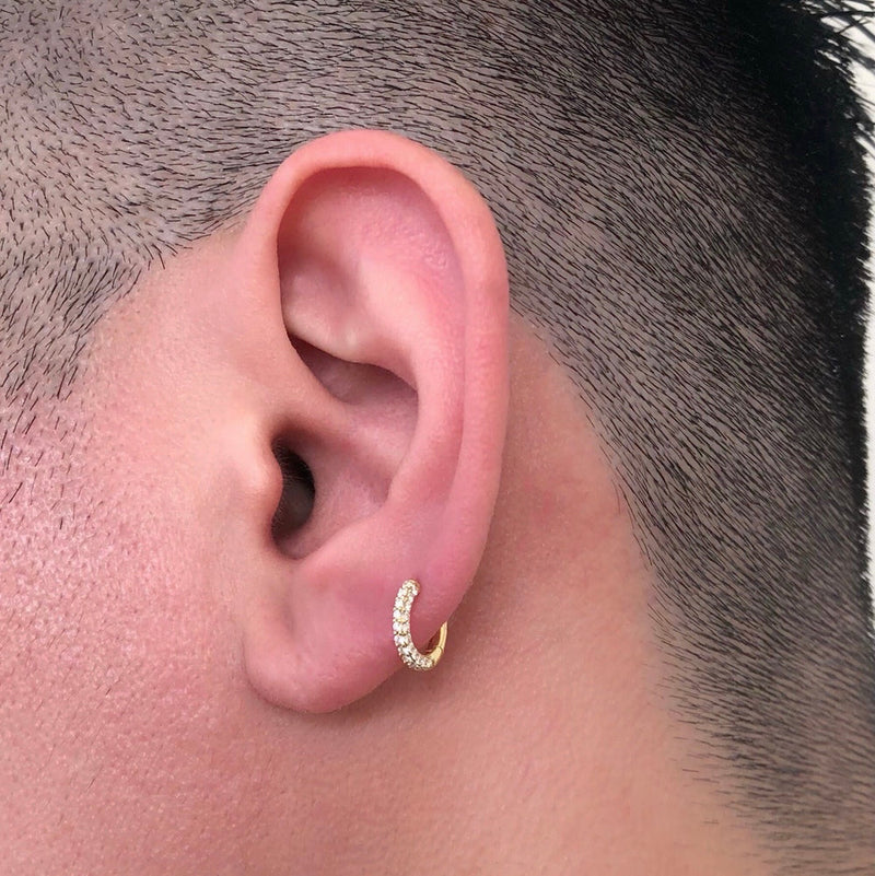 K18　フープピアス　ダイア　着用18K　Hoop　フープピアス　Diamond　ダイア　片耳ピアス　イエローゴールド　着用　男性